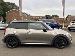 MINI Hatch thumbnail