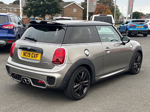 MINI Hatch thumbnail