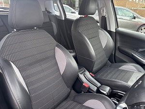 Peugeot 2008 thumbnail