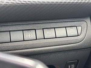 Peugeot 2008 thumbnail