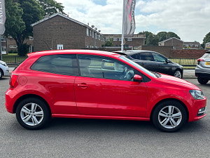 Volkswagen Polo thumbnail