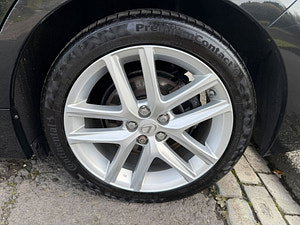 Lexus CT thumbnail