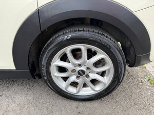 MINI Hatch thumbnail