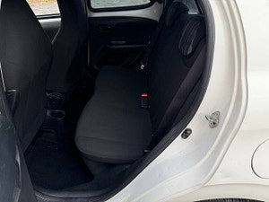 Peugeot 108 thumbnail