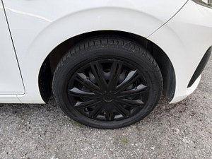 Peugeot 108 thumbnail