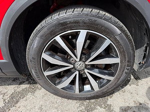 Volkswagen T-Roc thumbnail