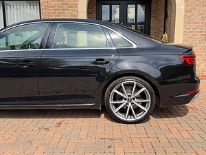 Audi A4 thumbnail