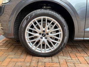 Audi Q5 thumbnail