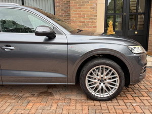 Audi Q5 thumbnail