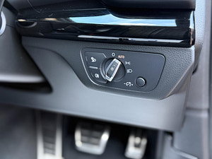 Audi SQ5 thumbnail