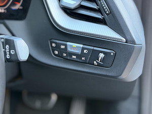 BMW 1 Series thumbnail