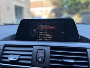 BMW 1 Series thumbnail