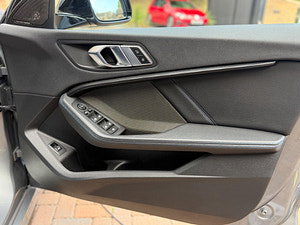 BMW 1 Series thumbnail