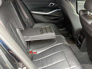 BMW 3 Series thumbnail