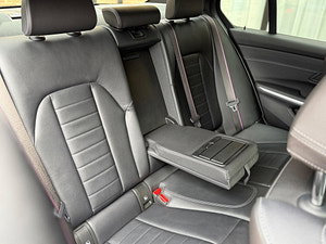 BMW 3 Series thumbnail