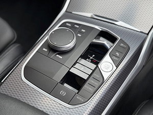 BMW 3 Series thumbnail