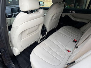 BMW X5 thumbnail