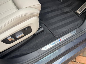 BMW X5 thumbnail