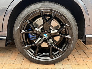BMW X5 thumbnail