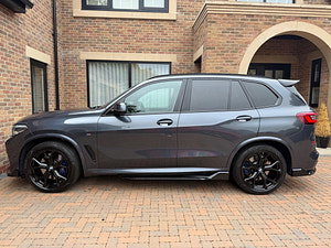 BMW X5 thumbnail