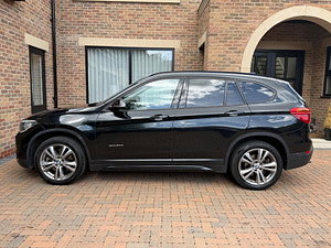 BMW X1 thumbnail