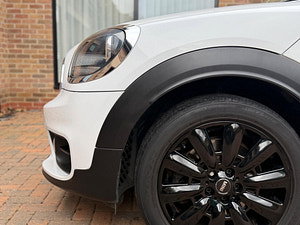 MINI Countryman thumbnail