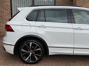 Volkswagen Tiguan thumbnail