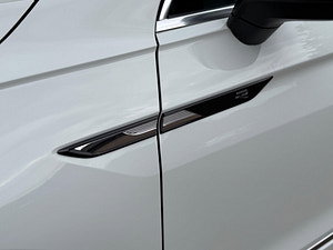 Volkswagen Tiguan thumbnail