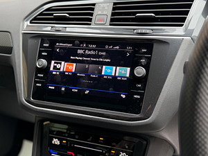 Volkswagen Tiguan thumbnail