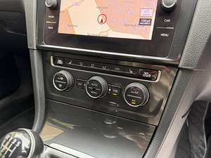 Volkswagen Golf thumbnail