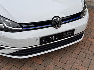 Volkswagen Golf thumbnail