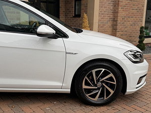 Volkswagen Golf thumbnail