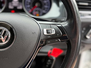 Volkswagen Golf thumbnail