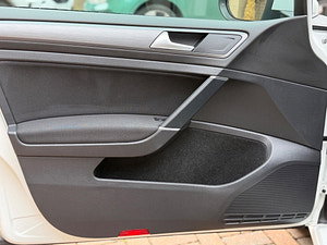 Volkswagen Golf thumbnail