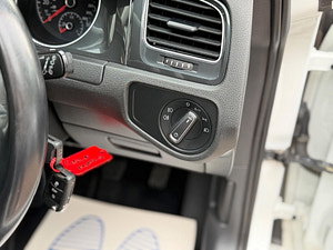 Volkswagen Golf thumbnail