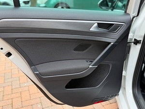 Volkswagen Golf thumbnail