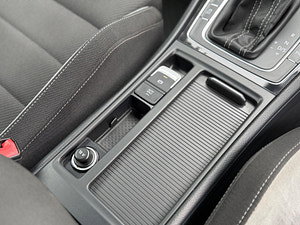 Volkswagen Golf thumbnail
