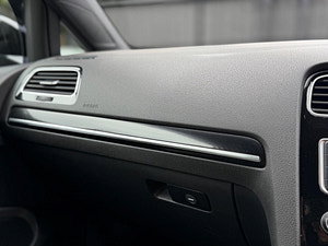 Volkswagen Golf thumbnail