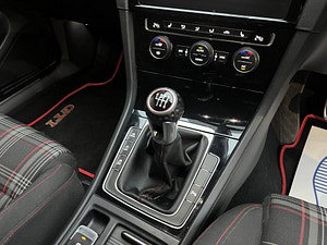 Volkswagen Golf thumbnail