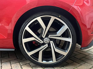 Volkswagen Golf thumbnail