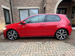 Volkswagen Golf thumbnail