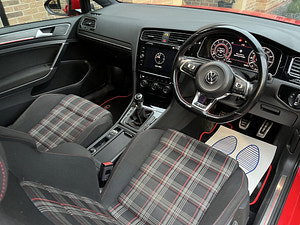 Volkswagen Golf thumbnail