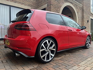 Volkswagen Golf thumbnail