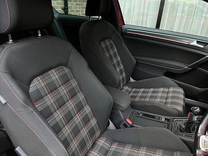 Volkswagen Golf thumbnail