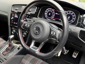 Volkswagen Golf thumbnail