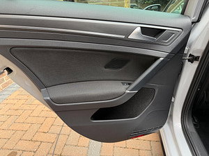 Volkswagen Golf thumbnail