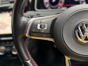 Volkswagen Golf thumbnail