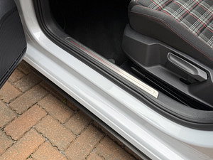 Volkswagen Golf thumbnail