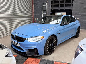 BMW M4 thumbnail