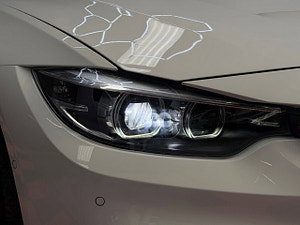 BMW M4 thumbnail